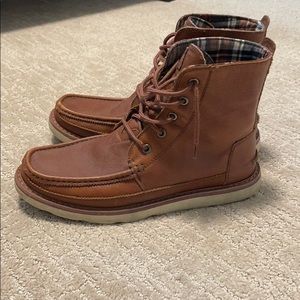 TOMS Boots